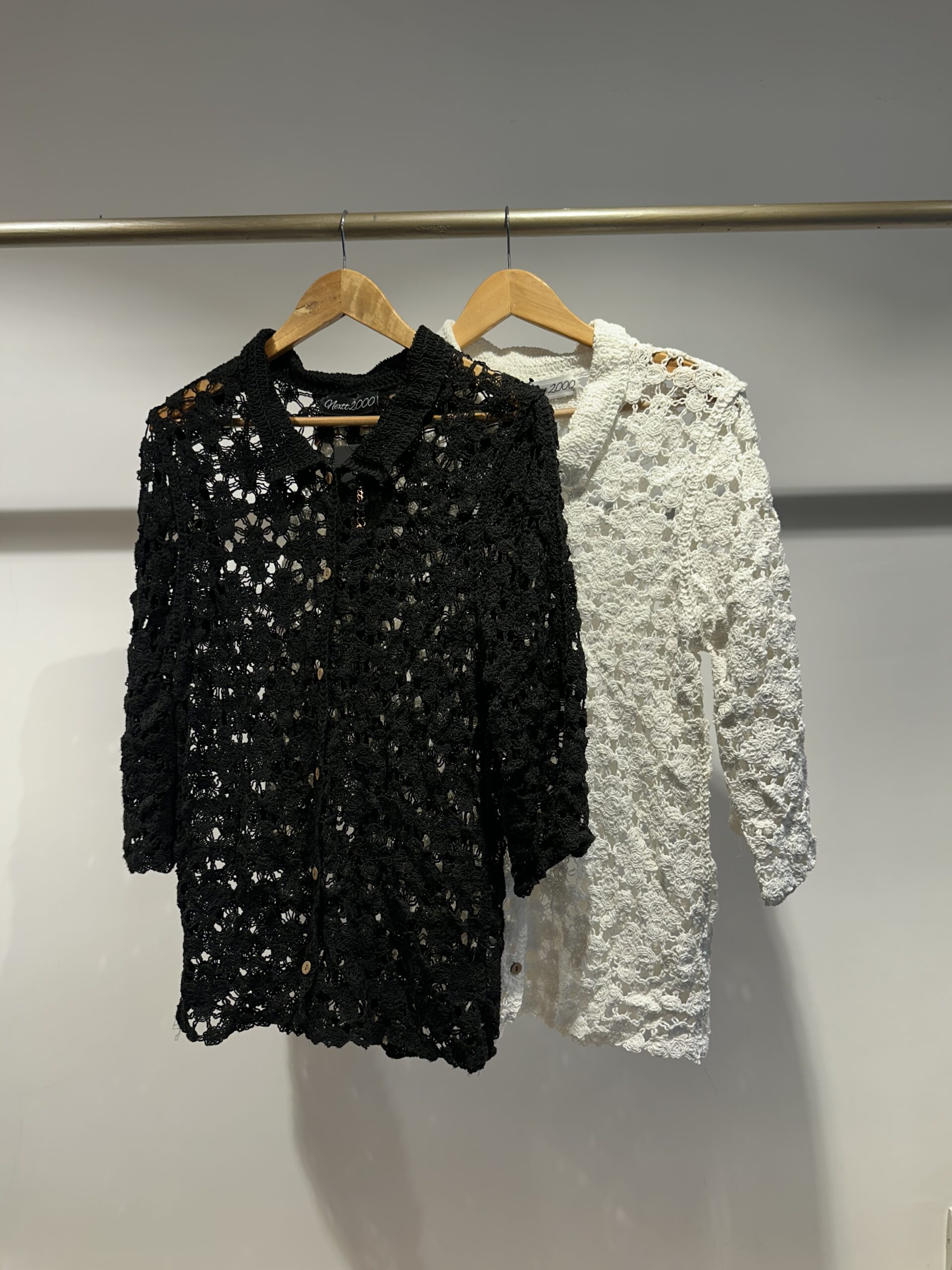 Lace shirt with buttons