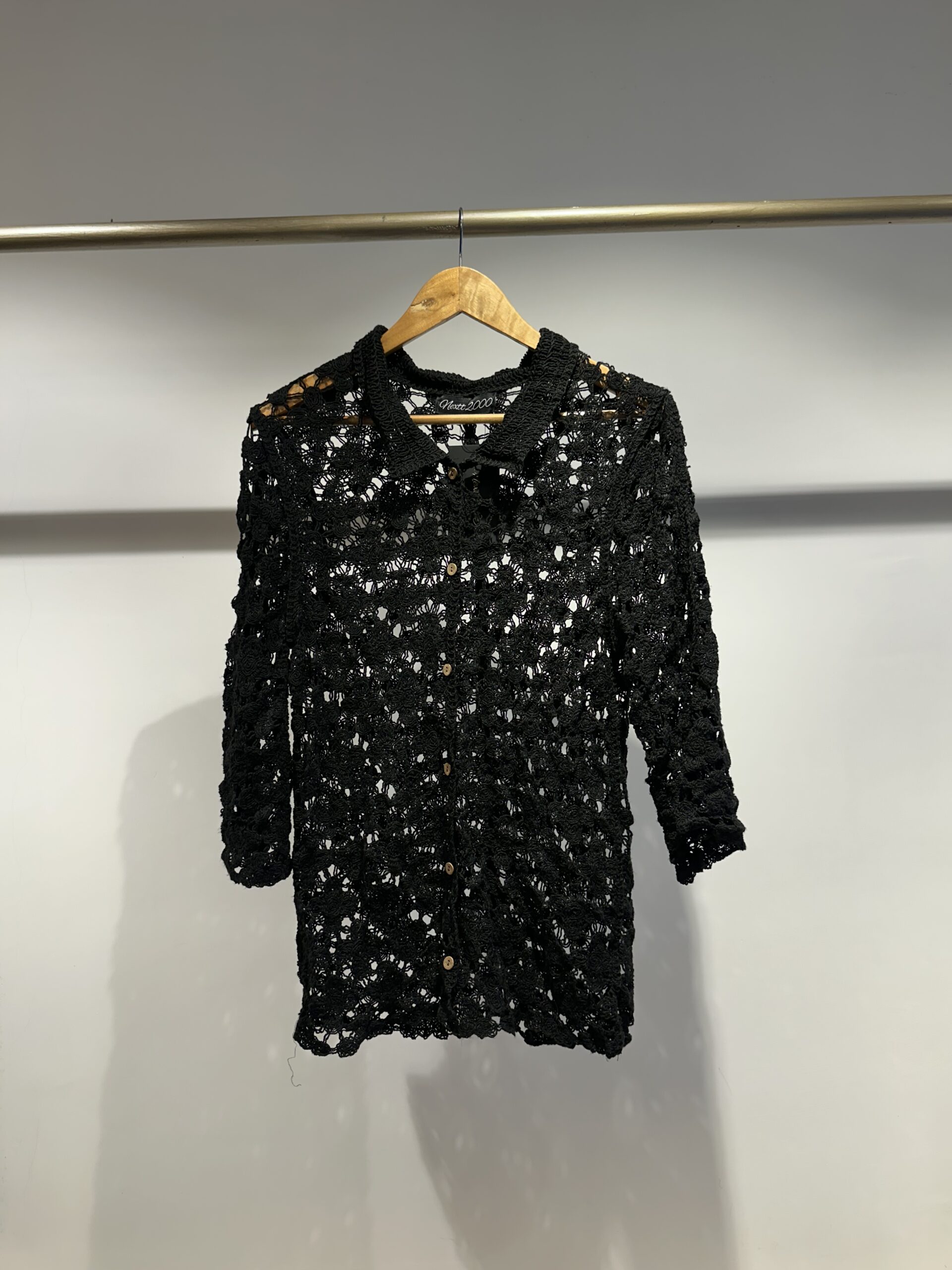 Lace shirt with buttons - Image 4