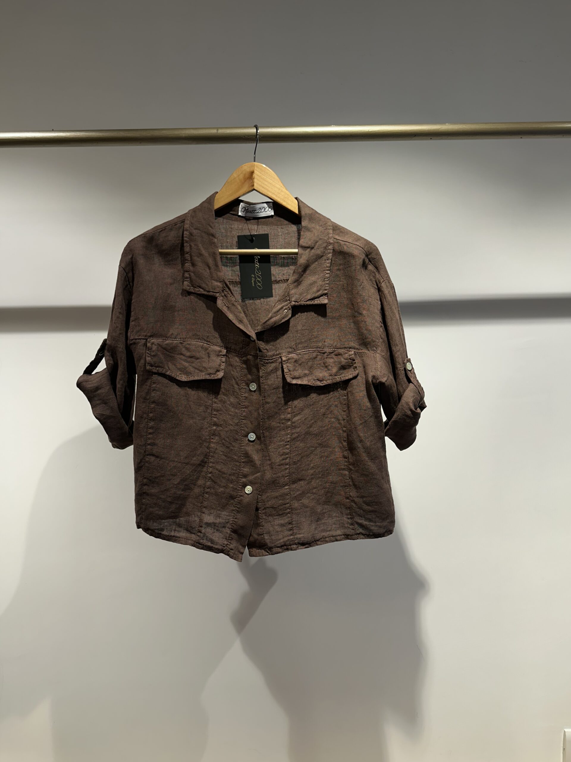 Military style shirt with folded sleeves - Image 4